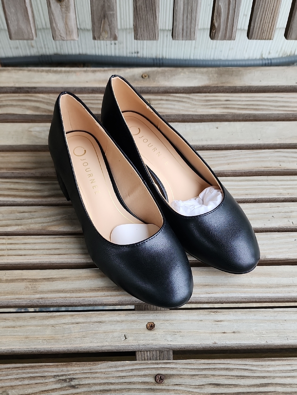 Journee Ladies Nwob Black Pumps